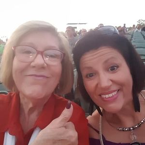 Meet your Posher, Joi